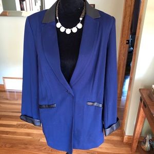 🎉HP🎉 💙🖤 Ponte Knit Jacket with Faux Leather Trim 🖤💙